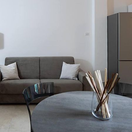 Apartment Isaia - 10 Minutes From Piazza Maggiore Bologna Exterior photo